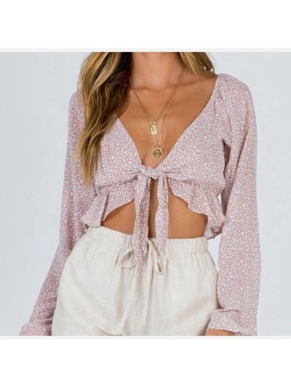 Princess Polly Pink Floral V Neck Tie Front Long Sleeve Peplum Crop Top Size 4